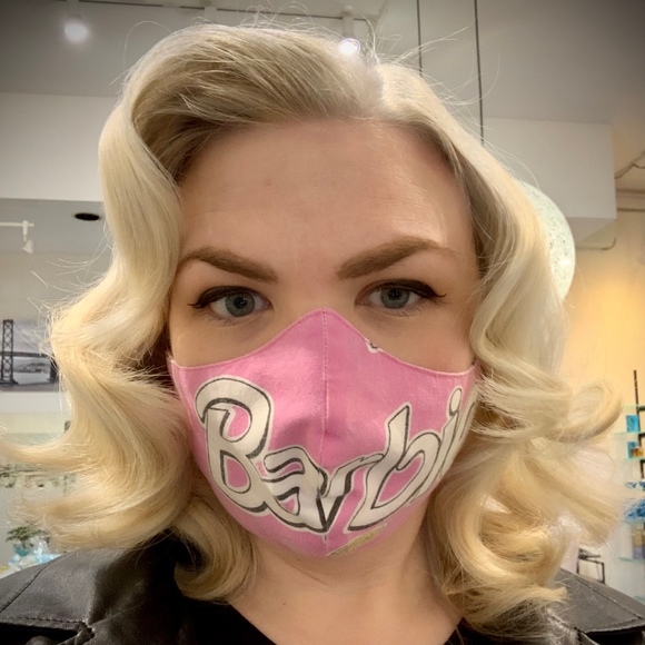 Meet your Posher, Amelie - Picture 1 of 1